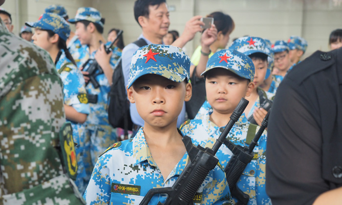 軍事特訓(xùn)帶你體驗(yàn)軍人風(fēng)采