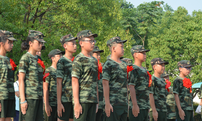 訓(xùn)練營(yíng)始終堅(jiān)持以軍校模式為主旨
