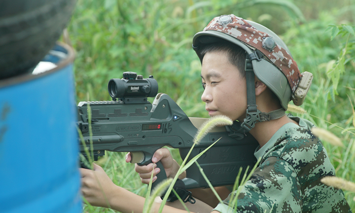 軍人品質(zhì)和良好的團(tuán)隊(duì)合作意識(shí)