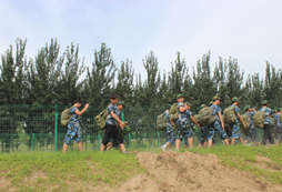 為什么要選擇上海121軍事夏令營？