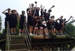 121軍事夏令營激發(fā)孩子潛在能力