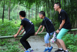 參加暑期馬術(shù)夏令營能讓您的孩子與眾不同