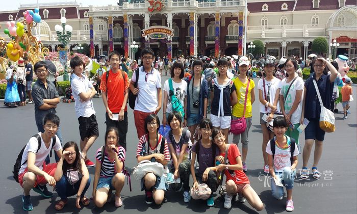迪士尼團員合影.jpg