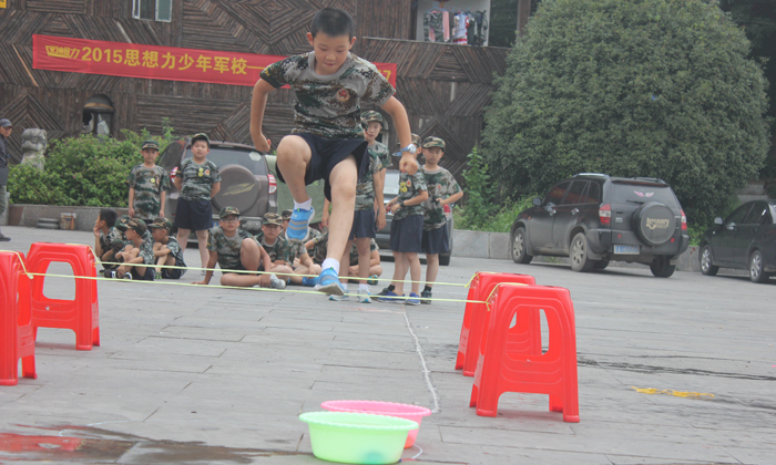 臨泉軍事夏令營(yíng)