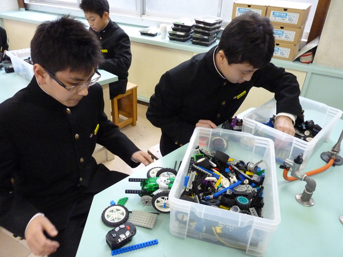 日本機(jī)器人科技課程