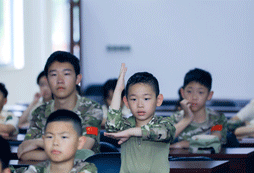 假期該不該讓孩子參加寶雞軍事夏令營？