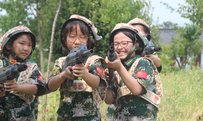 女子小隊