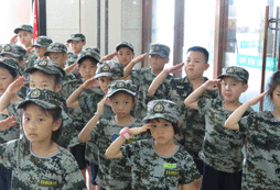 爸爸課堂習(xí)慣軍事夏令營怎么樣？