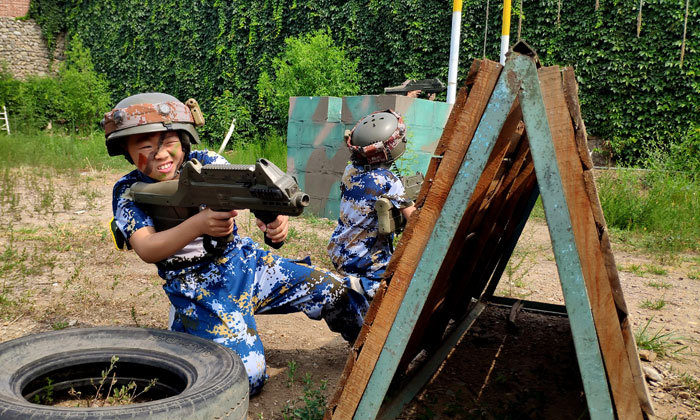 北京軍事夏令營(yíng)要多少錢