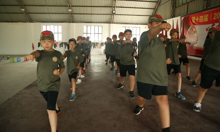 北京軍事夏令營(yíng)價(jià)格