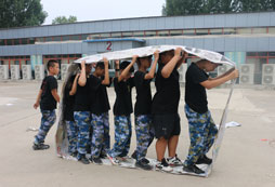 報(bào)名北京軍事夏令營每月多少錢？