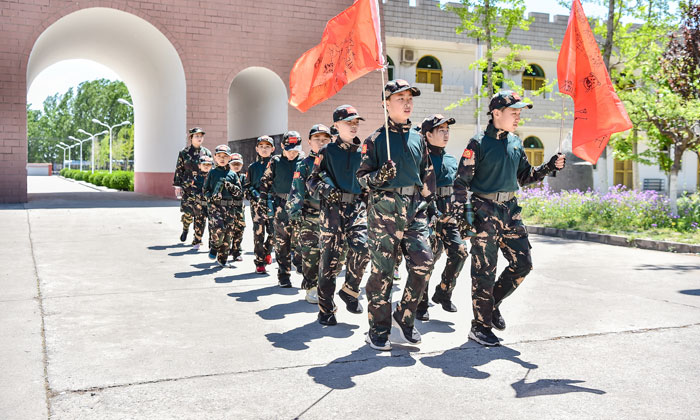 北京軍事拓展夏令營哪家好