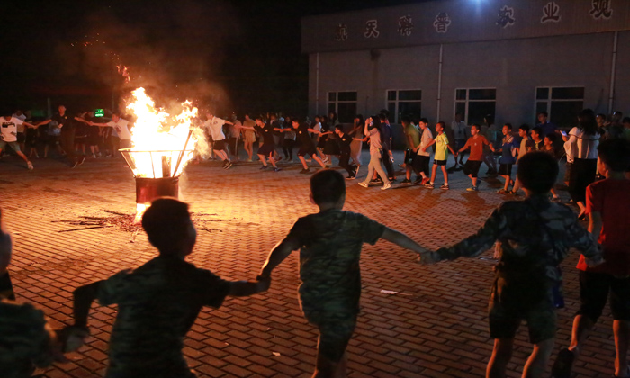 北京軍事夏令營(yíng).jpg
