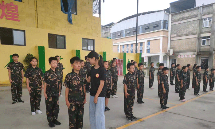 正軍姿，樹立優(yōu)良的習慣