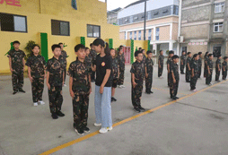 正軍姿，樹立優(yōu)良的習慣