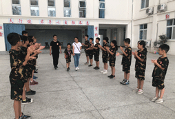 恭送戰(zhàn)友