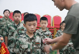 軍事拓展夏令營對青少年有什么影響