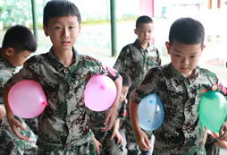 軍事夏令營的相關(guān)項目介