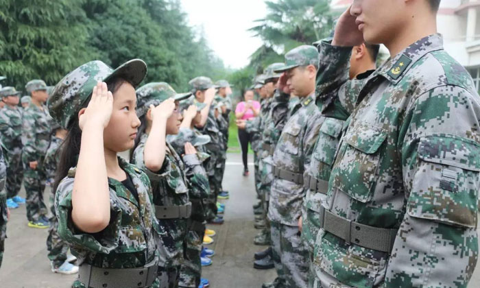 畢節(jié)軍事夏令營讓孩子感受不一樣的暑假！.jpg