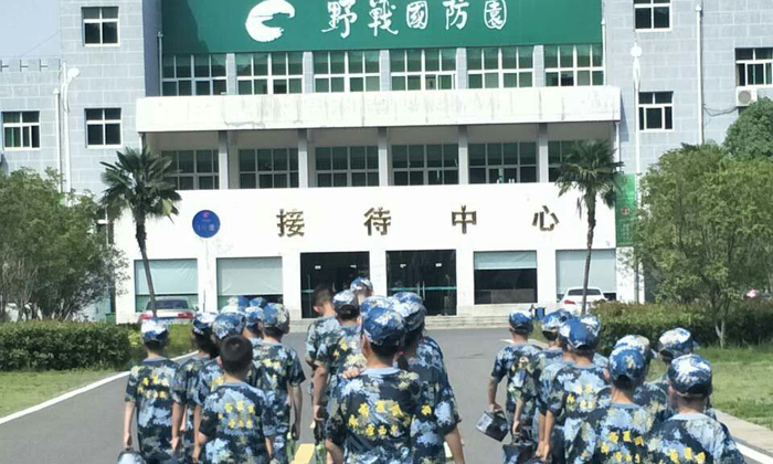 畢節(jié)軍事夏令營(yíng)對(duì)青少年成長(zhǎng)的好處都有什么？