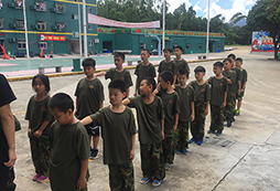 中小學(xué)生應(yīng)該參加哪類(lèi)的畢節(jié)夏令營(yíng)？