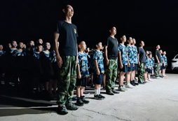 夜間集合