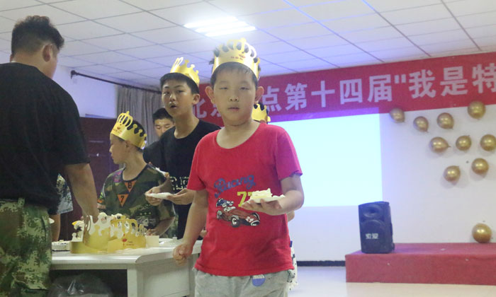 在西點夏令營過生日