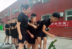 模擬炮彈演習(xí)
