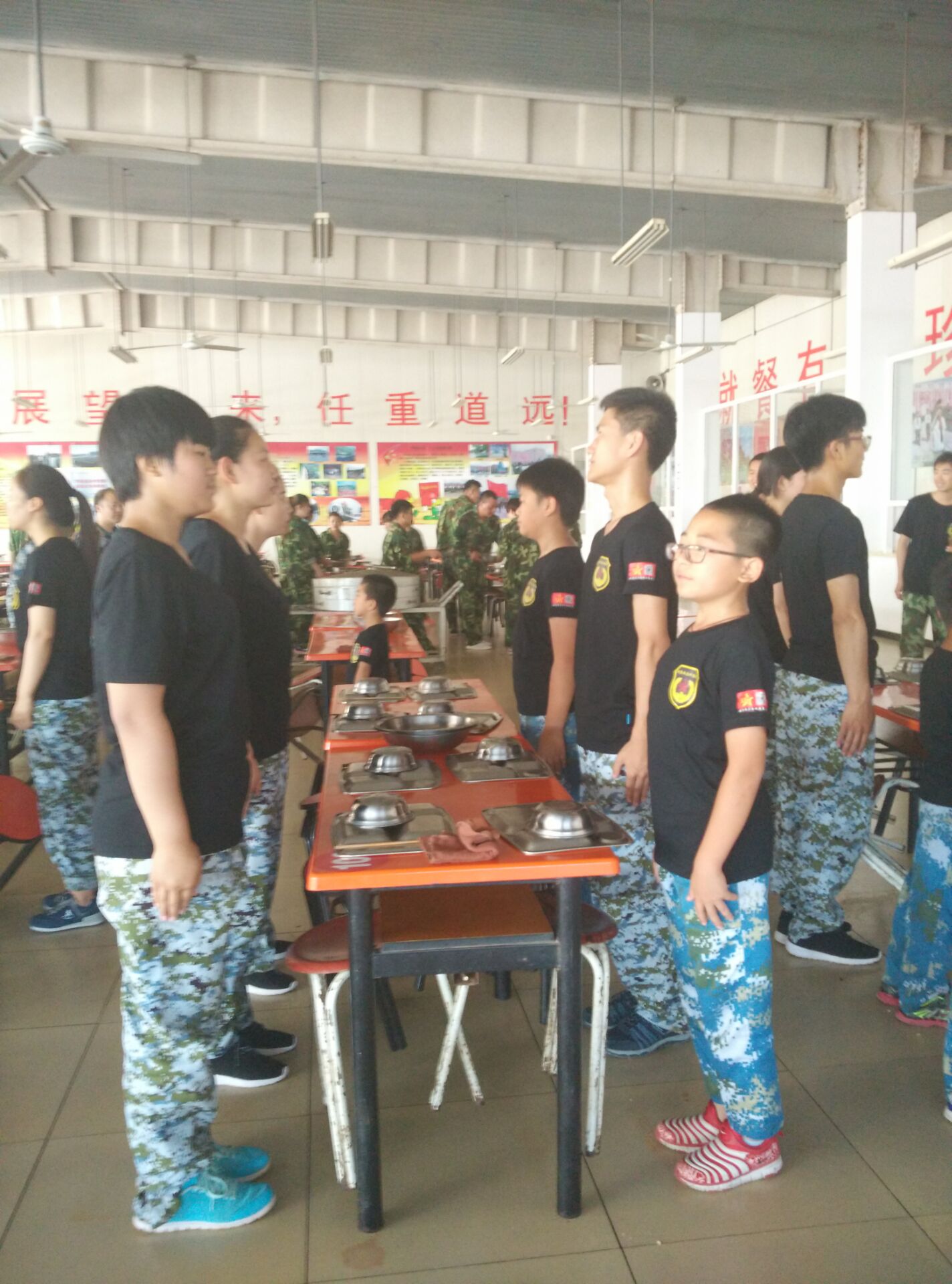  北京西點軍事夏令營的食宿怎么樣？