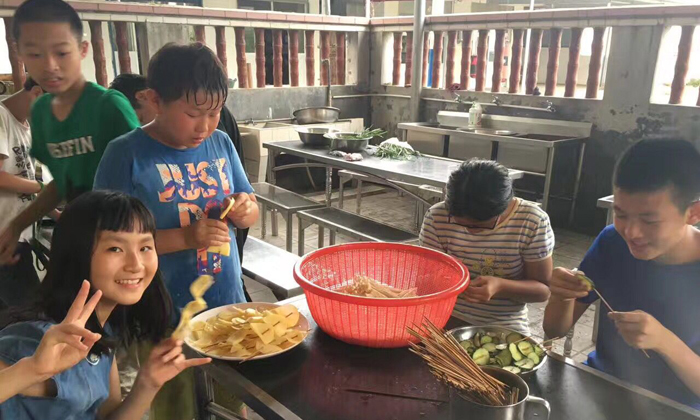 準(zhǔn)備燒烤嘍