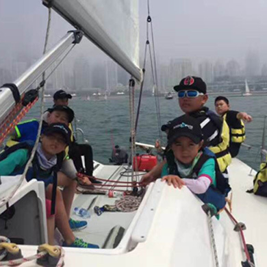 暑期孩子為什么選擇帆船運(yùn)動(dòng)