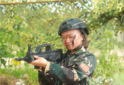會(huì)射擊的女孩子最帥