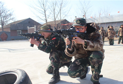 蹲姿射擊