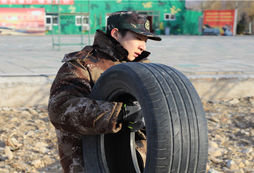 抱車輪