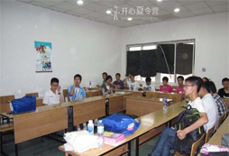 加入成都新東方酷學酷玩充實你的英語學習