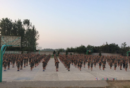 沖鋒號(hào)夏令營(yíng)提高學(xué)生的綜合素質(zhì)能力