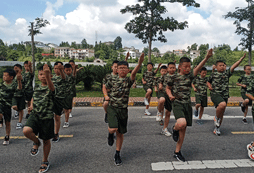 長春中學生軍事夏令營培養(yǎng)孩子全面發(fā)展