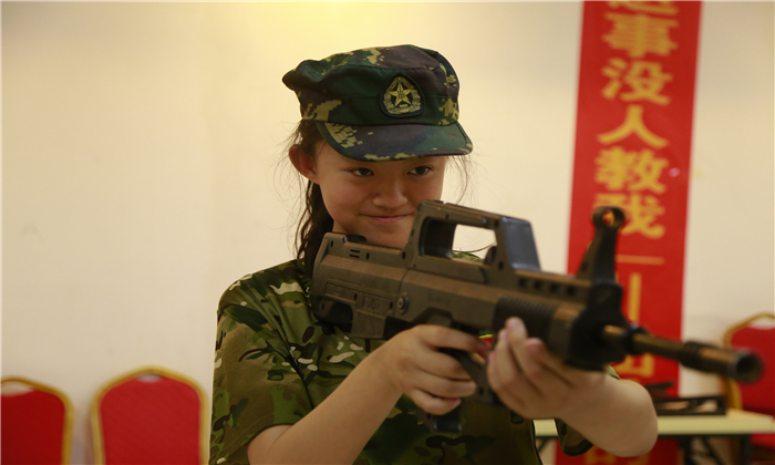 長(zhǎng)沙軍訓(xùn)夏令營(yíng)報(bào)名多少錢(qián)