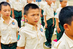 參加長沙軍事夏令營培養(yǎng)孩子的軍人素質(zhì)！
