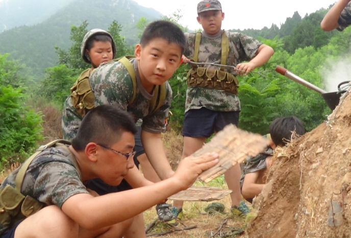 長(zhǎng)沙軍事夏令營(yíng)報(bào)名條件