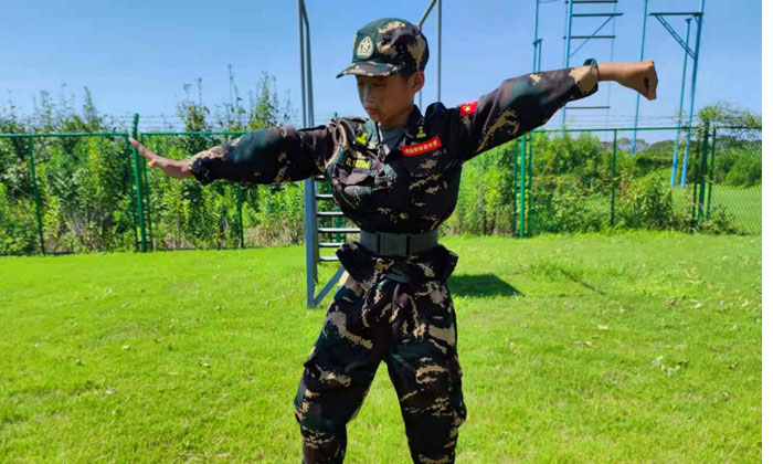 戎拓軍事夏令營優(yōu)勢