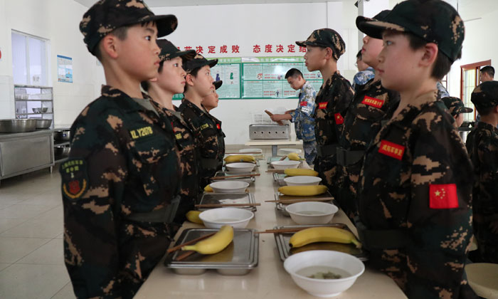 戎拓軍事夏令營(yíng)