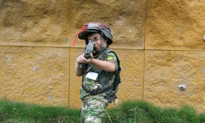 成都軍事夏令營(yíng)機(jī)構(gòu).jpg