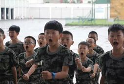 成都軍事夏令營(yíng)住宿及用餐有哪些保障？