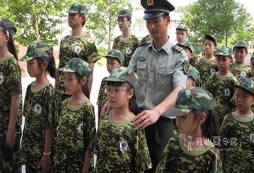 成都特種兵夏令營(yíng)是多少錢(qián)？
