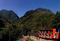 成都大邑鶴鳴山拓展訓(xùn)練基地