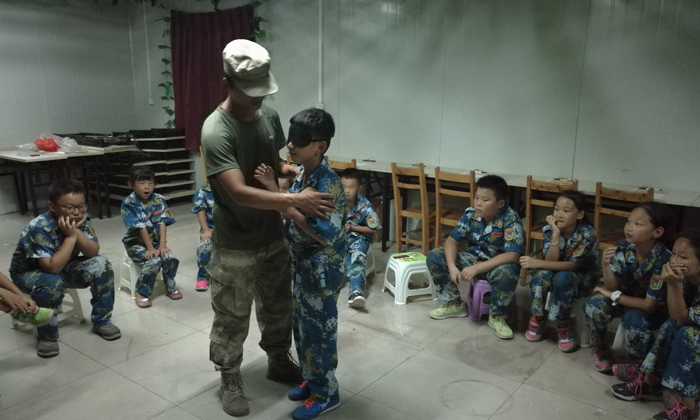 暑期去成都參加軍事拓展夏令營(yíng)報(bào)名條件是什么？.jpg