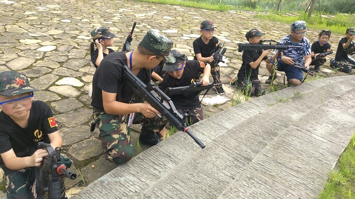 成都軍訓(xùn)哪個夏令營比較好
