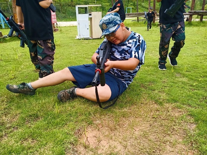 成都軍訓(xùn)夏令營哪家好