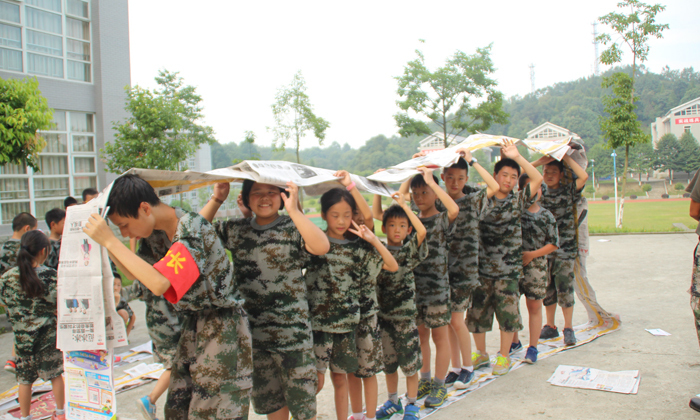 2022“軍事拓展”10天夏令營(yíng).jpg